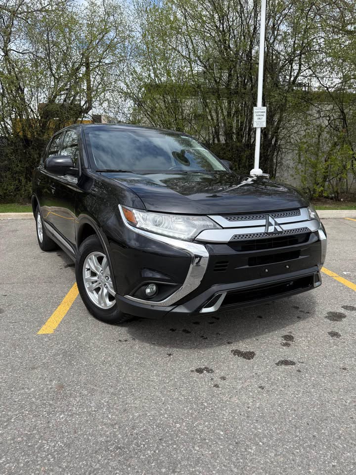 2020 Mitsubishi outlander