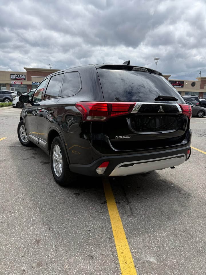 2020 Mitsubishi outlander