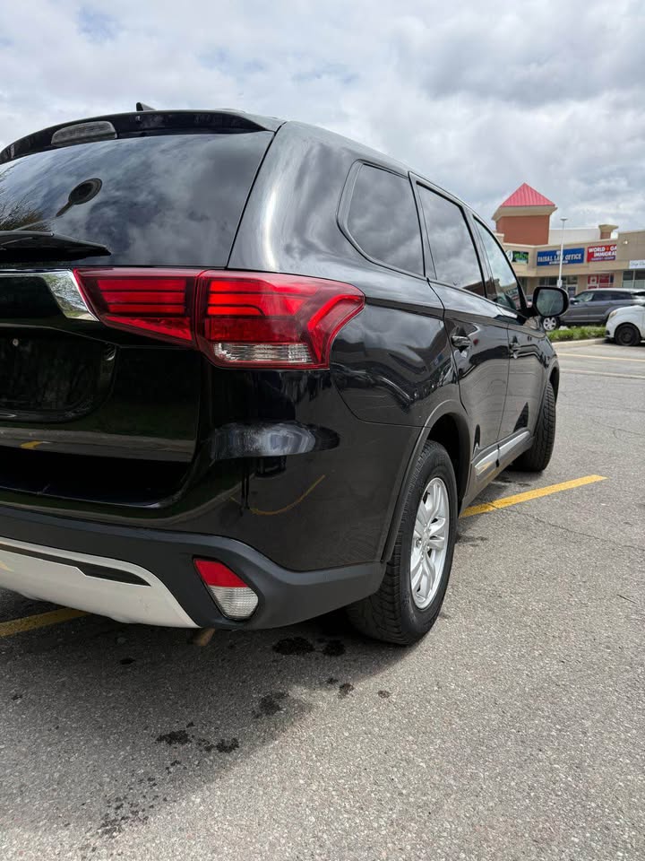 2020 Mitsubishi outlander