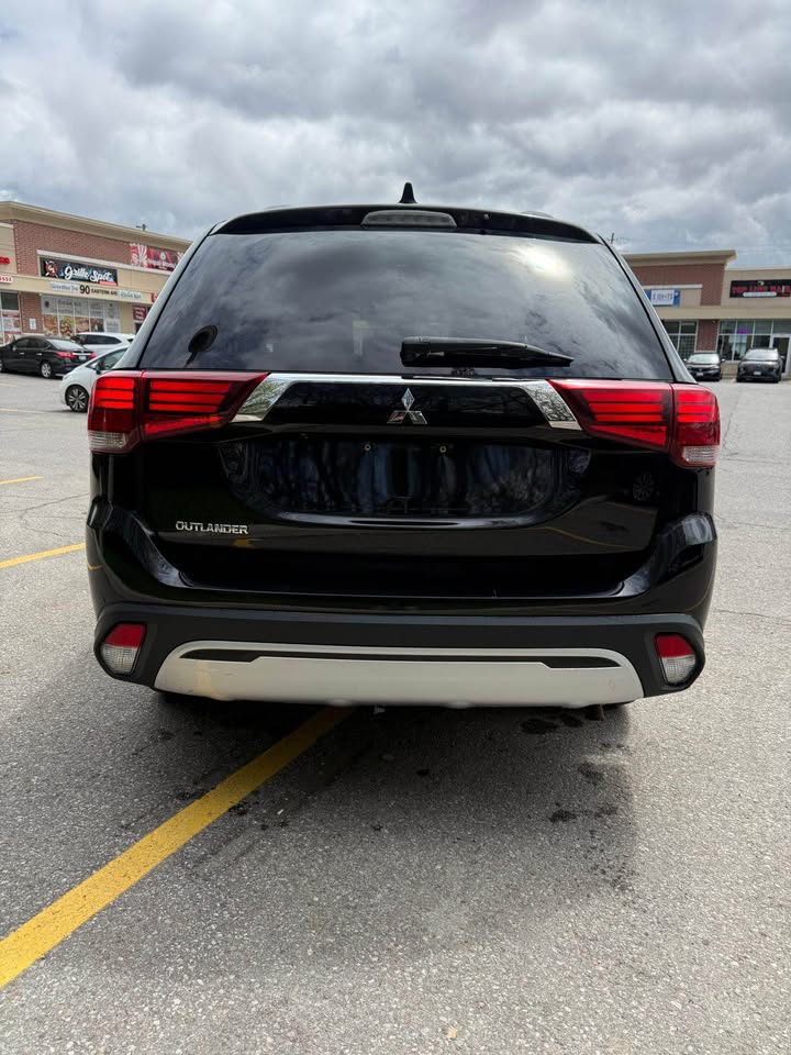 2020 Mitsubishi outlander