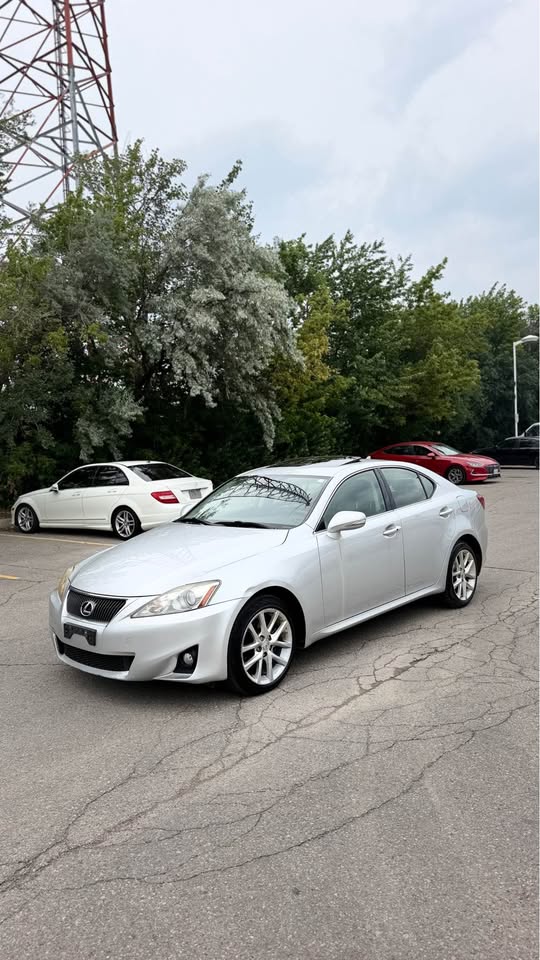 2011 Lexus IS