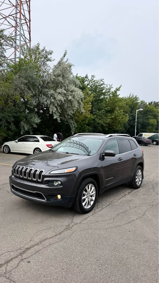 2016 Jeep cherokee