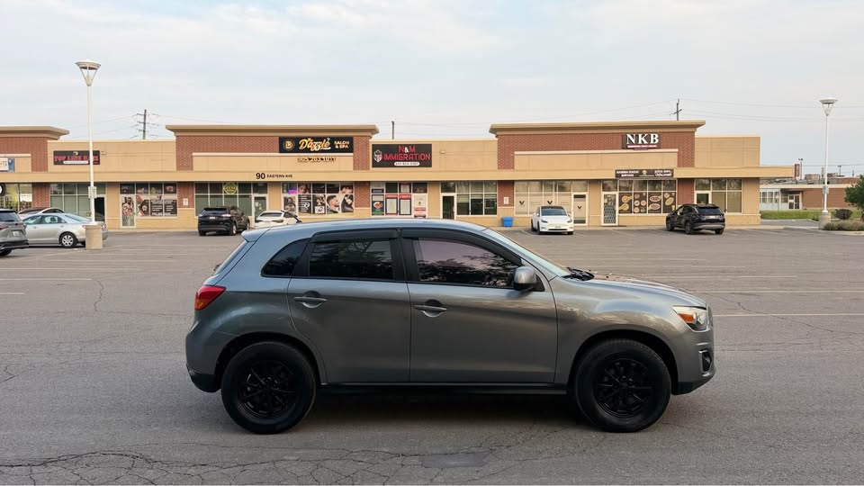 2013 Mitsubishi RVR