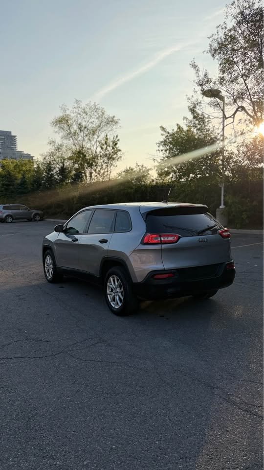 2016 Jeep cherokee