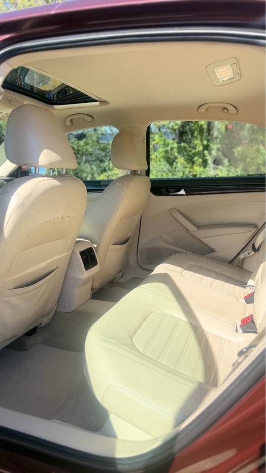2013 VOLKSWAGEN PASSAT