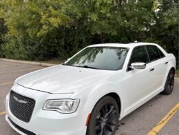 2019 CHRYSLER 300