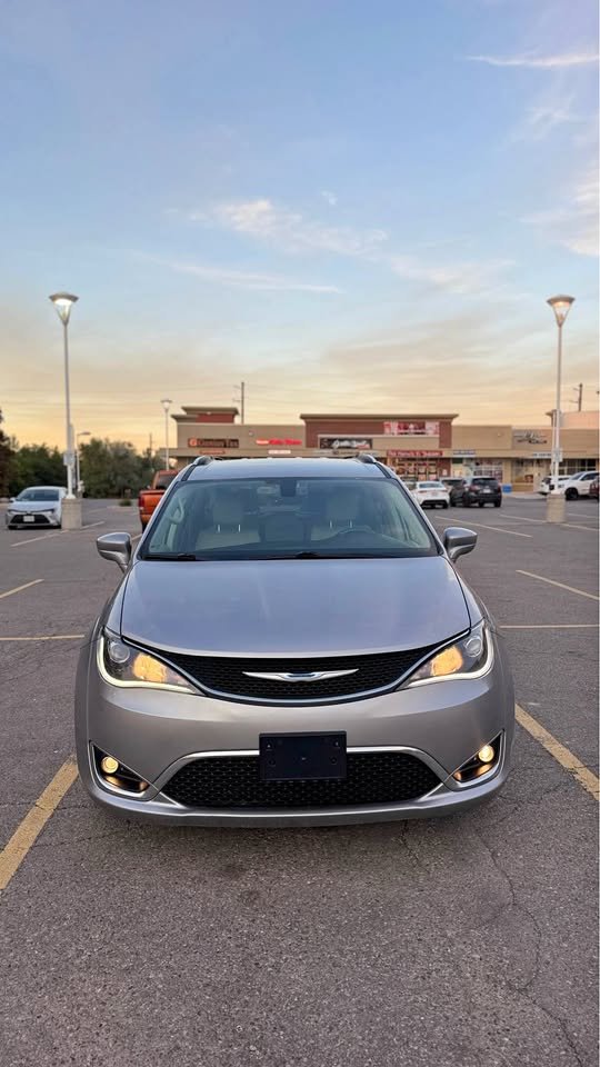 CHYRSLER PACIFICA 2017