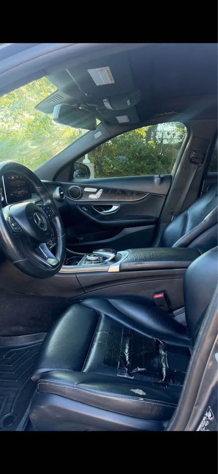 Mercedes Benz 2015 C300