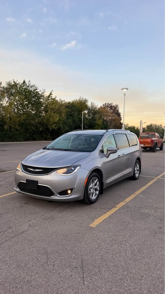CHYRSLER PACIFICA 2017