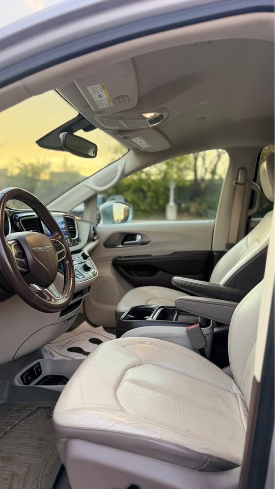 CHYRSLER PACIFICA 2017