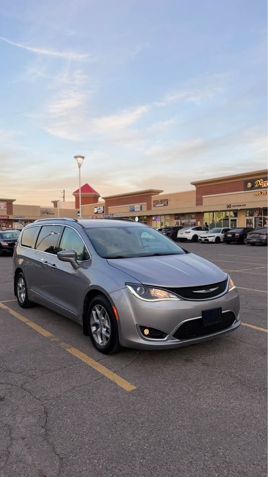 CHYRSLER PACIFICA 2017