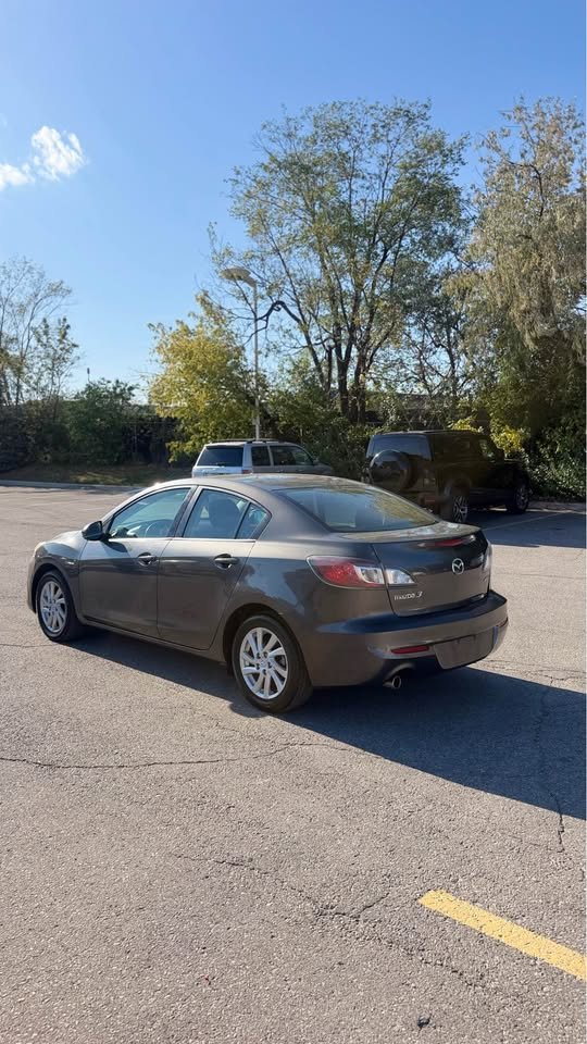 2012 MAZDA mazda3