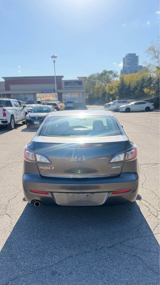 2012 MAZDA mazda3