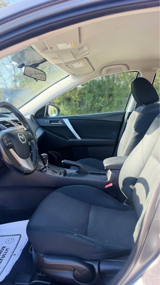 2012 MAZDA mazda3